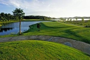 Yiyang Fortune Lake (Zishanhu) International Golf Club